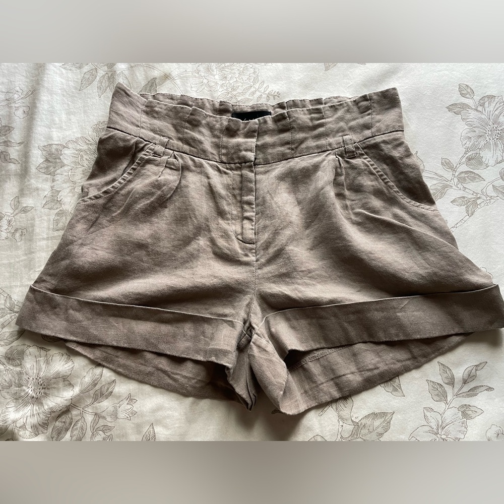 Forever21 Y2K 100% Linen Taupe Pleated Shorts Small Chic Neutral Minimalist Boho